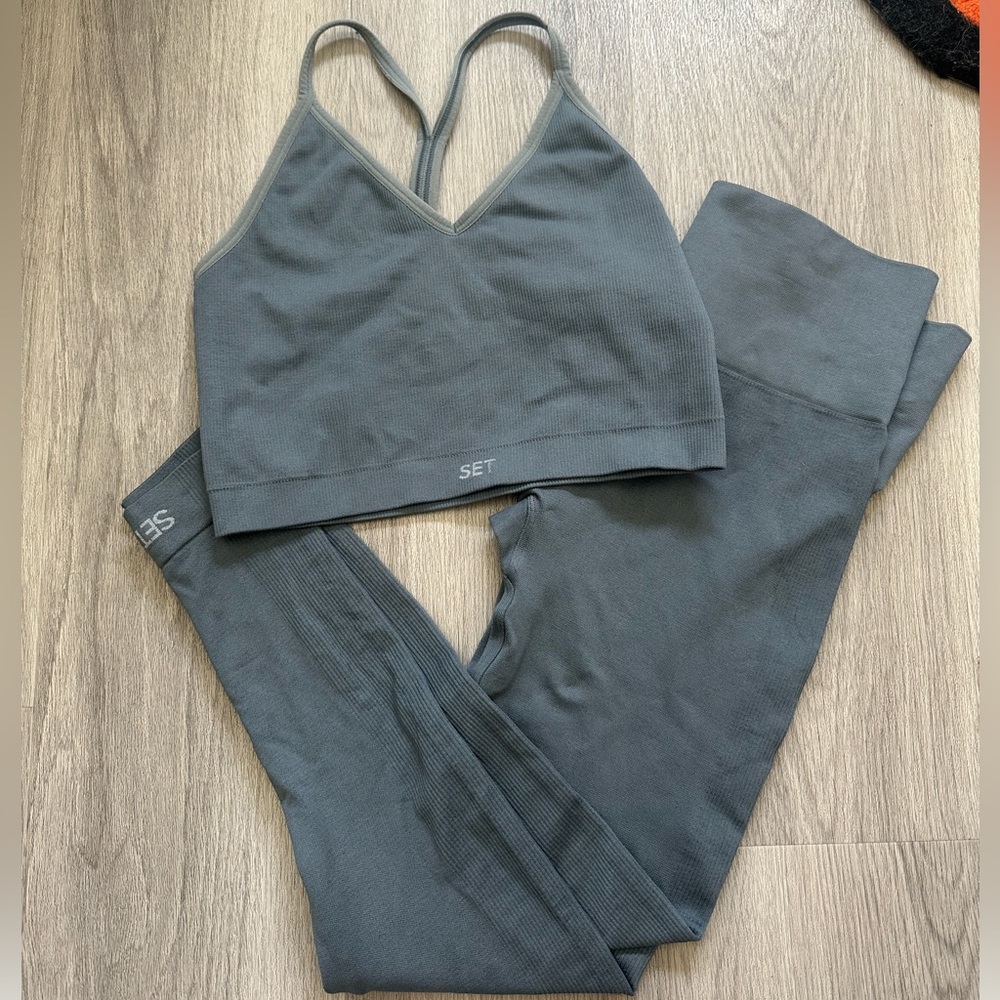 Set Active Two-Piece SCULPTFLEX Set - Slate Gray